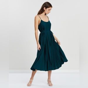 NWOT Mango Pleated Textured Midi Dress